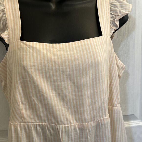 NWT Ingrid & Isabel Maternity Flutter Tank Top Tie Back White Peach Size Small - Picture 9 of 16